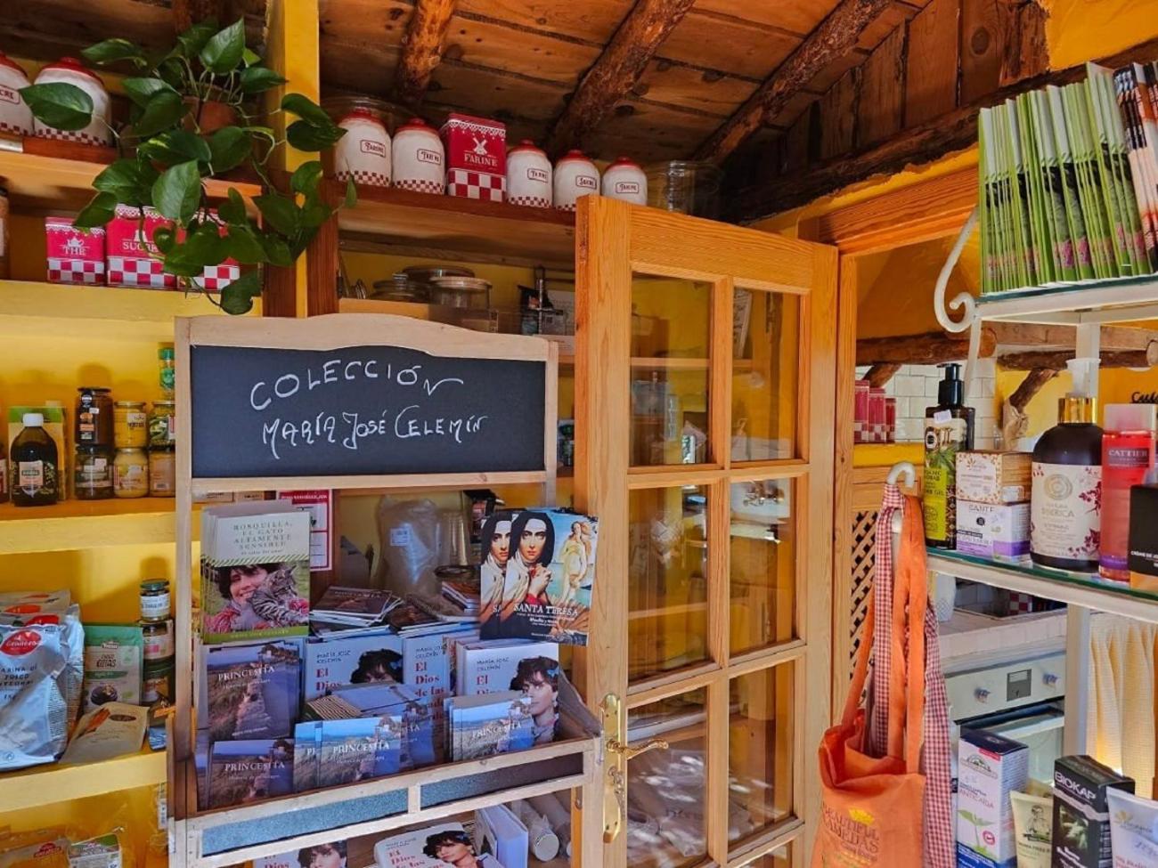 Castronuno Beautiful Alamedas - Una Casa Rural Con Una Historia Unica المظهر الخارجي الصورة