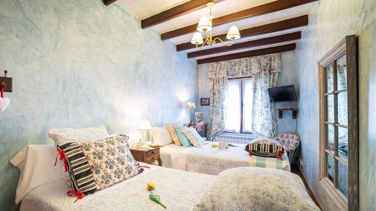 Castronuno Beautiful Alamedas - Una Casa Rural Con Una Historia Unica المظهر الخارجي الصورة