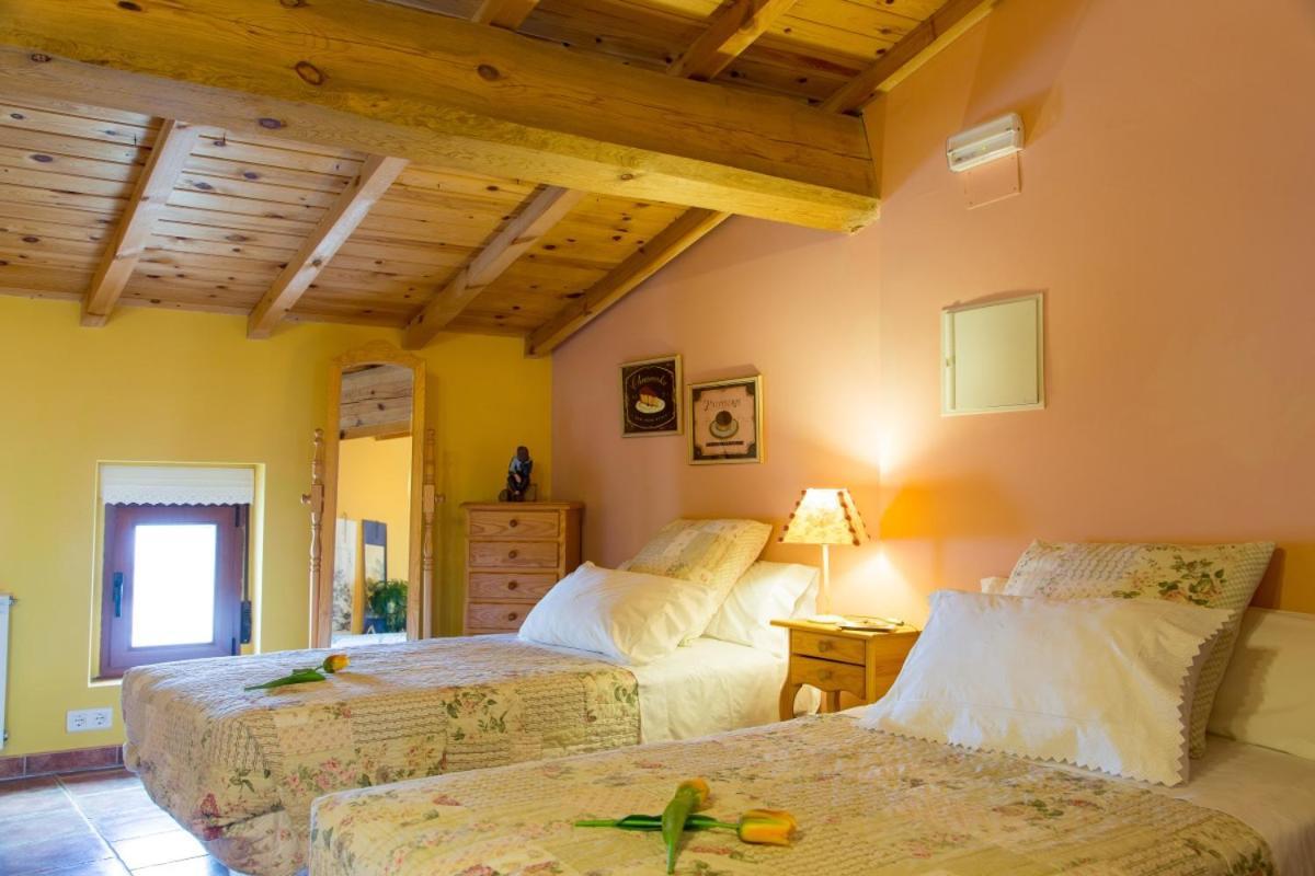 Castronuno Beautiful Alamedas - Una Casa Rural Con Una Historia Unica المظهر الخارجي الصورة