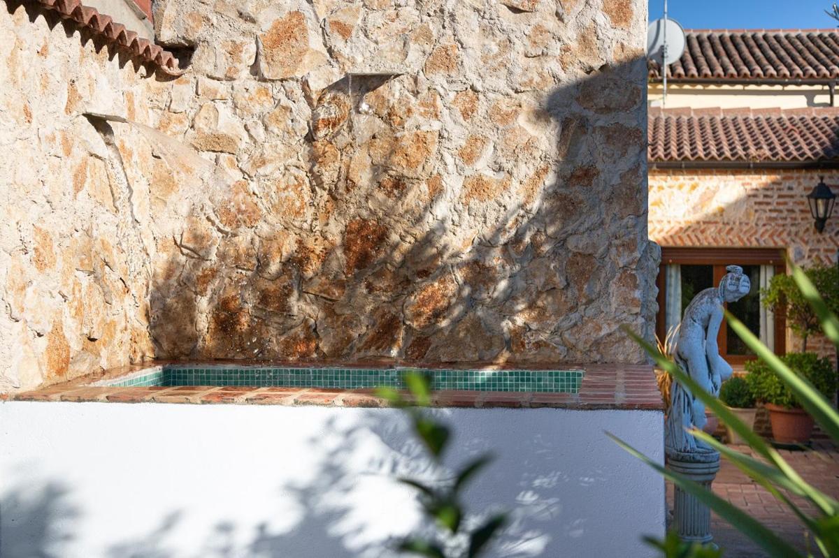 Castronuno Beautiful Alamedas - Una Casa Rural Con Una Historia Unica المظهر الخارجي الصورة