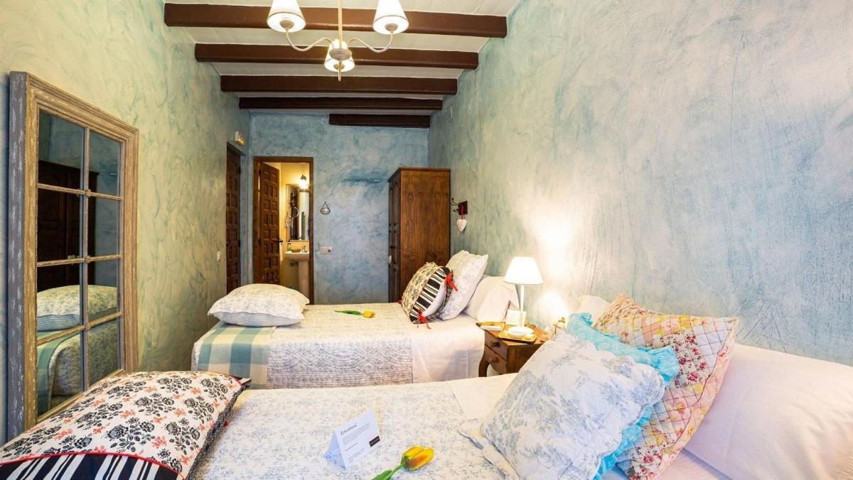 Castronuno Beautiful Alamedas - Una Casa Rural Con Una Historia Unica المظهر الخارجي الصورة