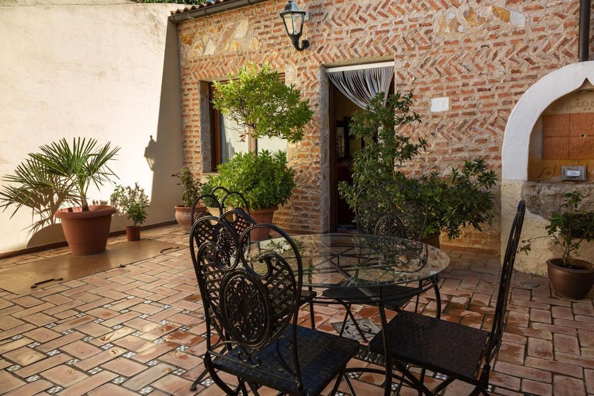 Castronuno Beautiful Alamedas - Una Casa Rural Con Una Historia Unica المظهر الخارجي الصورة