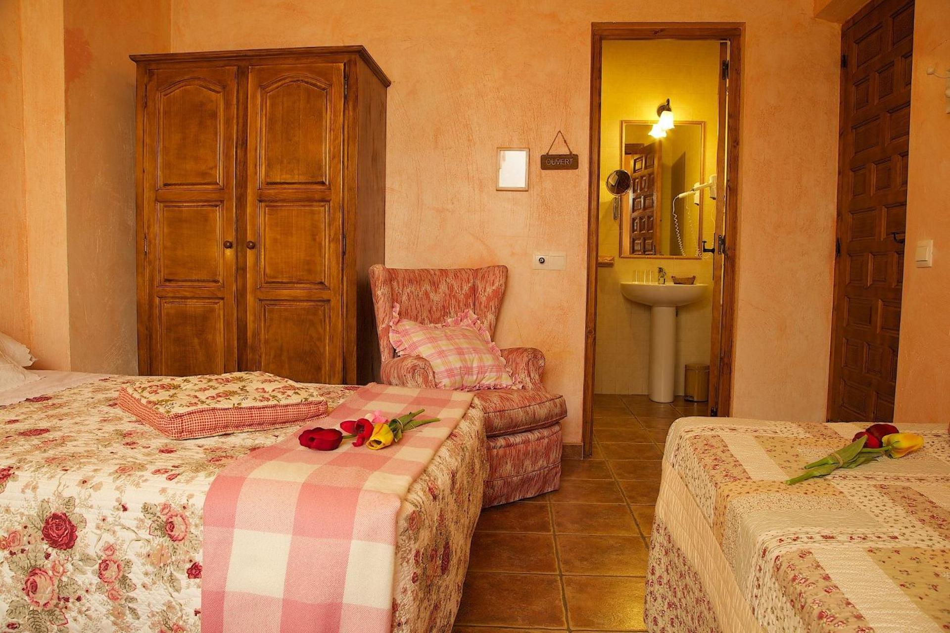 Castronuno Beautiful Alamedas - Una Casa Rural Con Una Historia Unica المظهر الخارجي الصورة