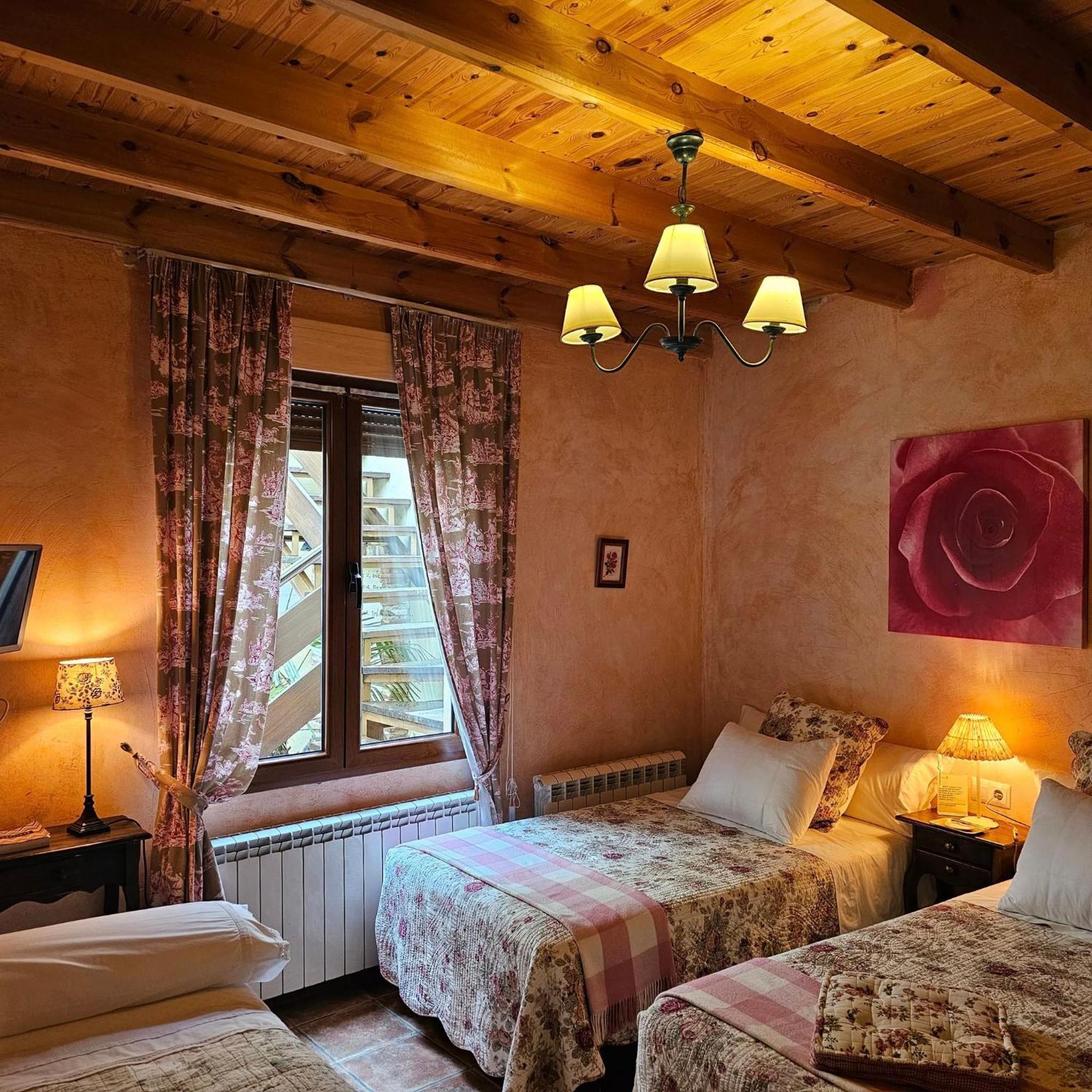 Castronuno Beautiful Alamedas - Una Casa Rural Con Una Historia Unica المظهر الخارجي الصورة